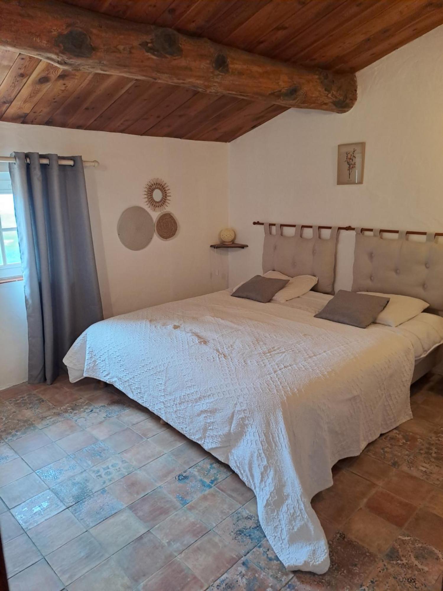 Les Roses Tremieres Bed & Breakfast Bargème Eksteriør bilde